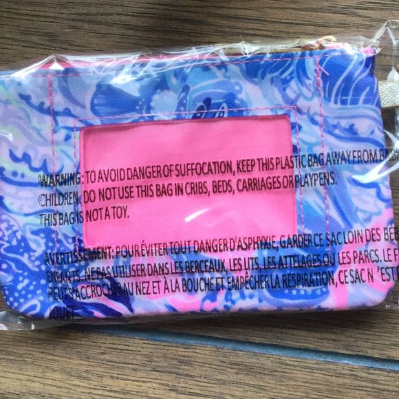 New in package Lilly Pulitzer ID case with keyring holder and zipper - Picture 2 of 5